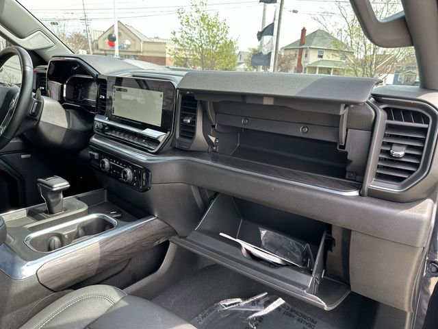 Certified 2024 Chevrolet Silverado 1500 LTZ w/ Technology Package AWD/4WD image 31