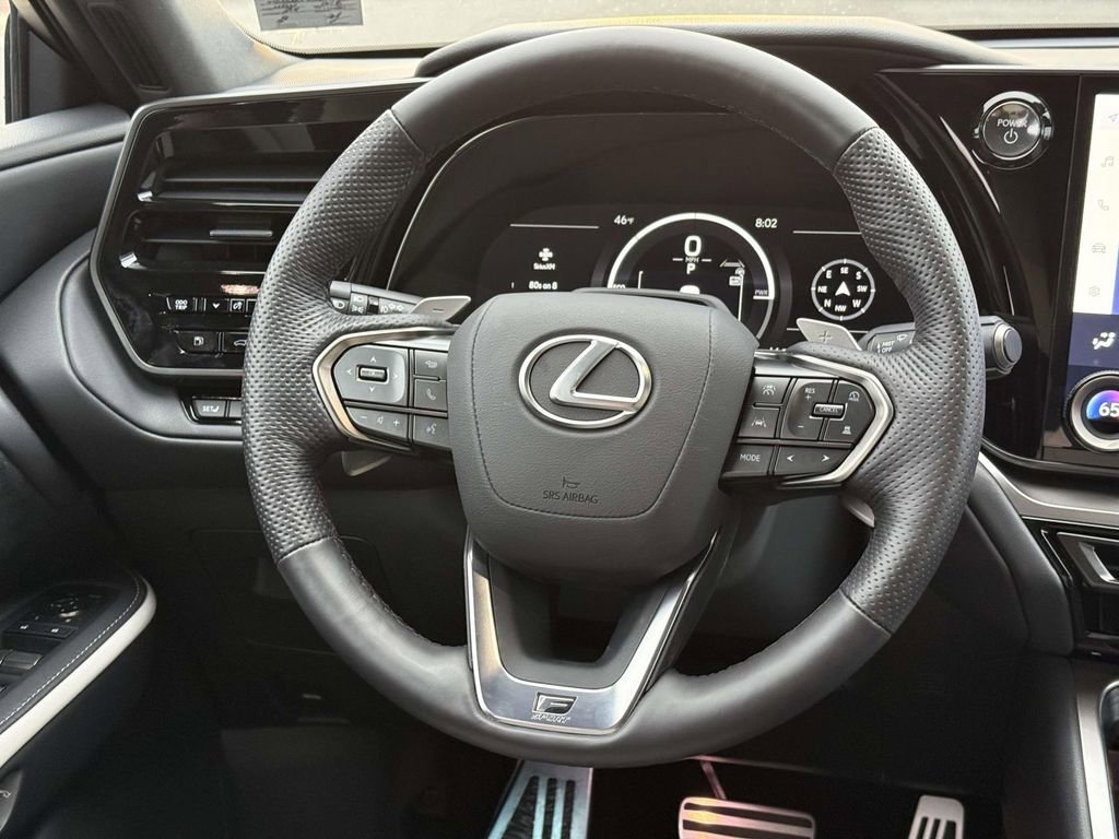 Used 2025 Lexus TX 500h AWD w/ Technology Package image 9