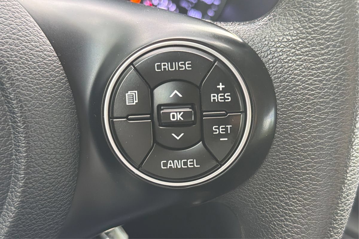 Used 2021 Kia Soul LX FWD image 29