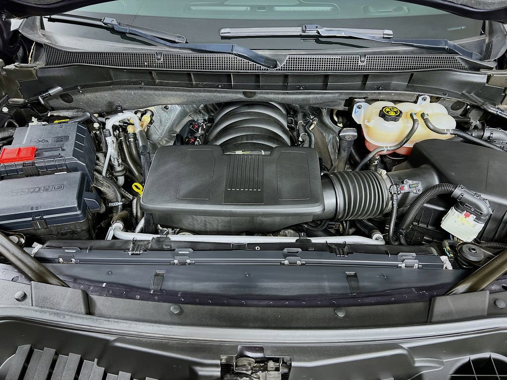 Used 2023 Chevrolet Suburban Premier image 32