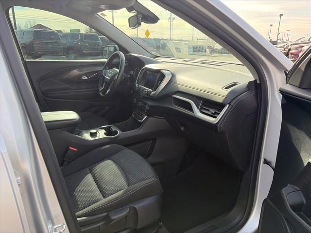Used 2022 GMC Terrain SLE w/ Driver Convenience Package image 44