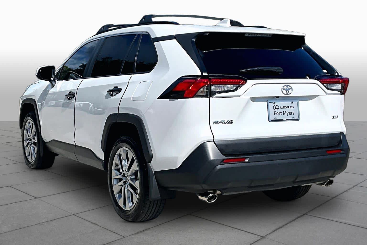 Used 2025 Toyota RAV4 XLE Premium w/ Weather Package FWD image 12