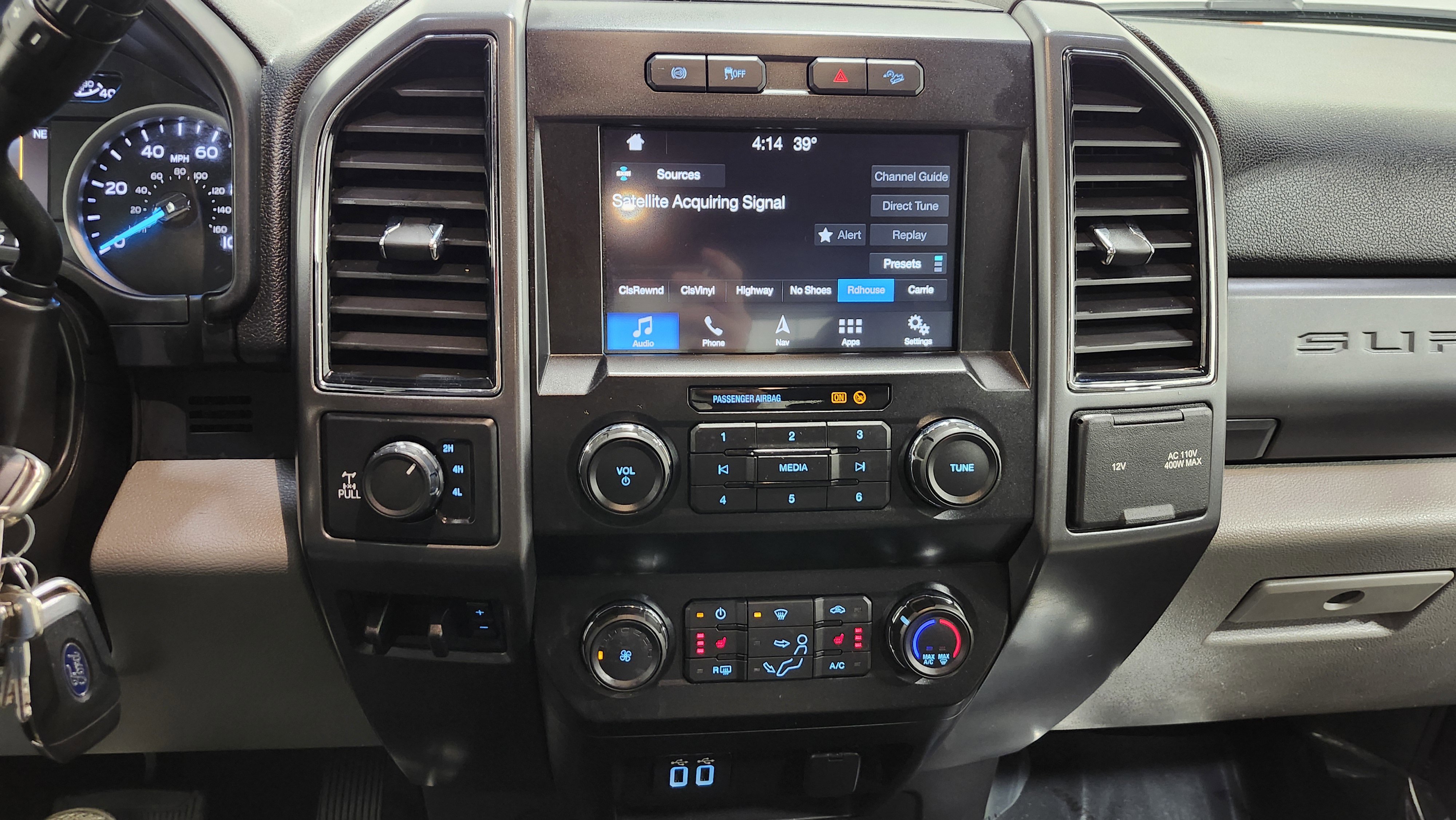 Used 2019 Ford F350 XLT w/ XLT Premium Package image 31