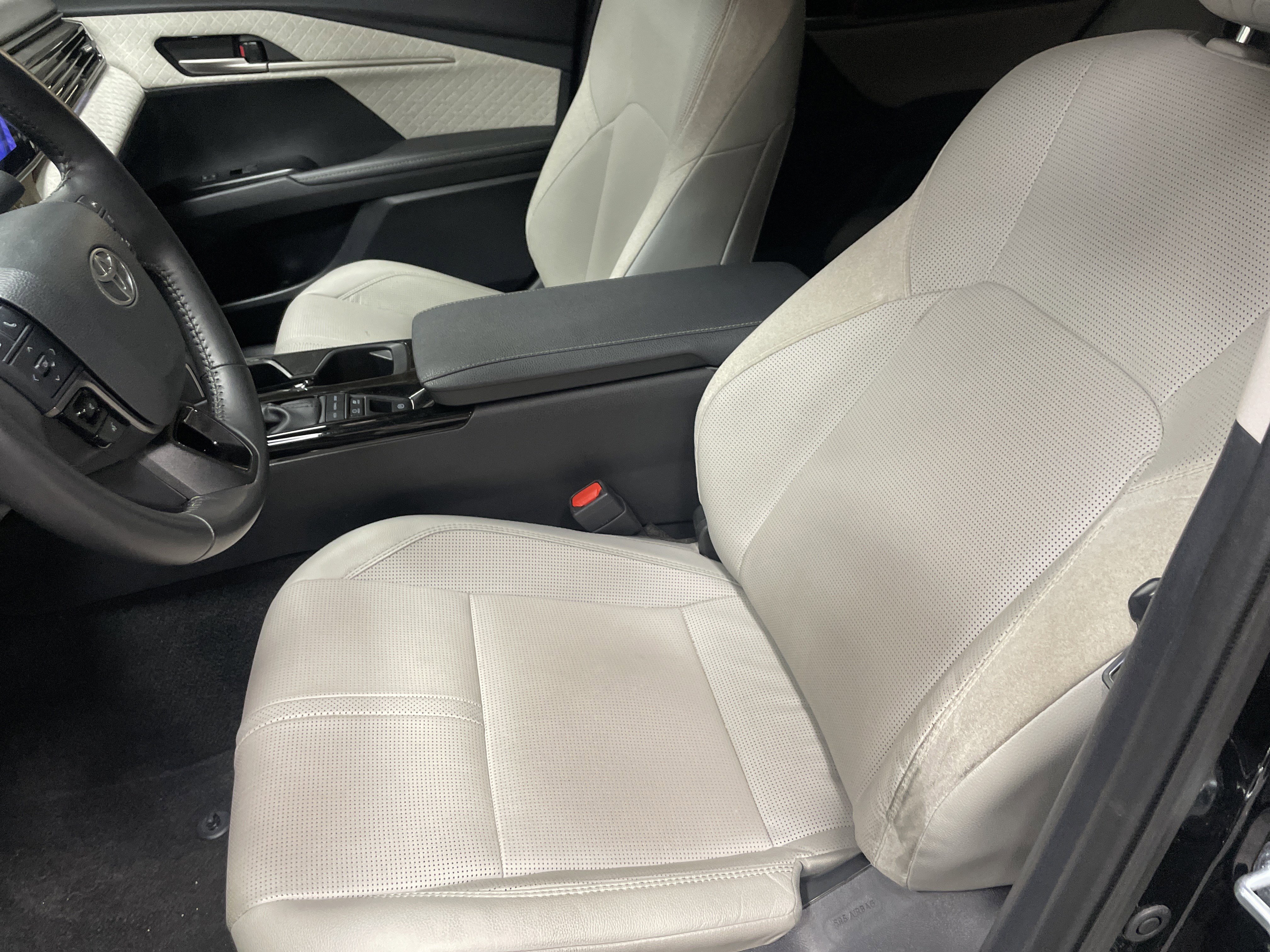 Certified 2025 Toyota Camry XLE FWD image 16