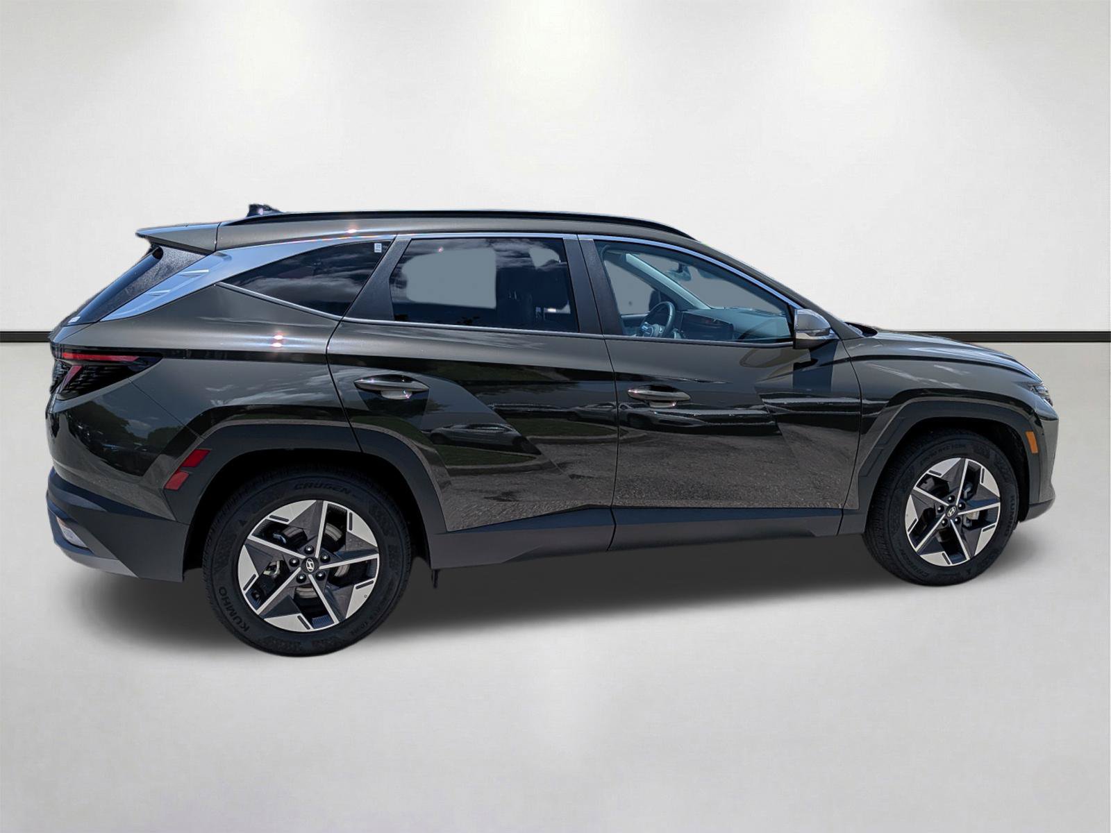 Used 2025 Hyundai Tucson SEL FWD image 3