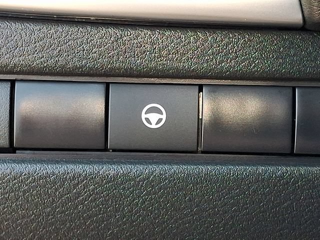 Used 2026 Nissan Rogue SV FWD image 21