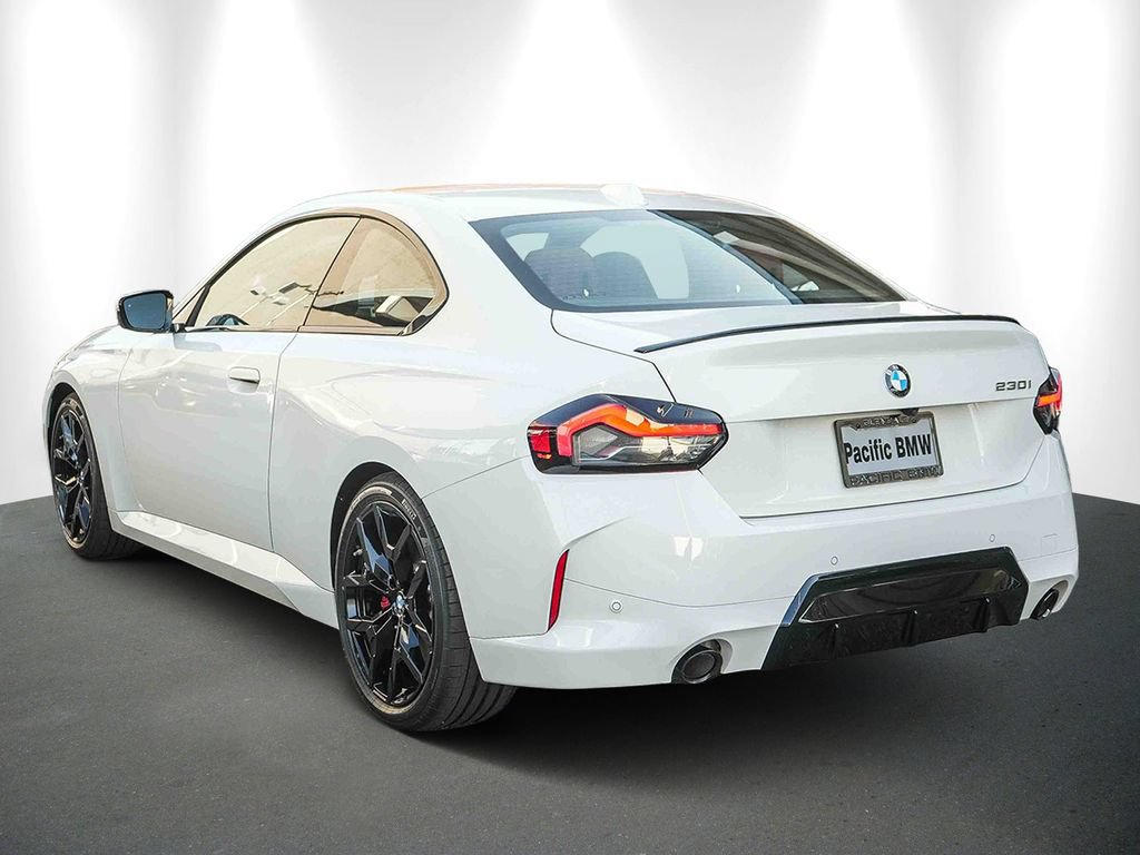 New 2026 BMW 230i Coupe w/ Premium Package RWD image 4