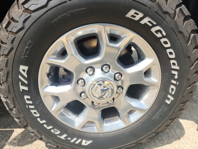 Used 2024 RAM 2500 Laramie w/ Safety Group AWD/4WD image 11