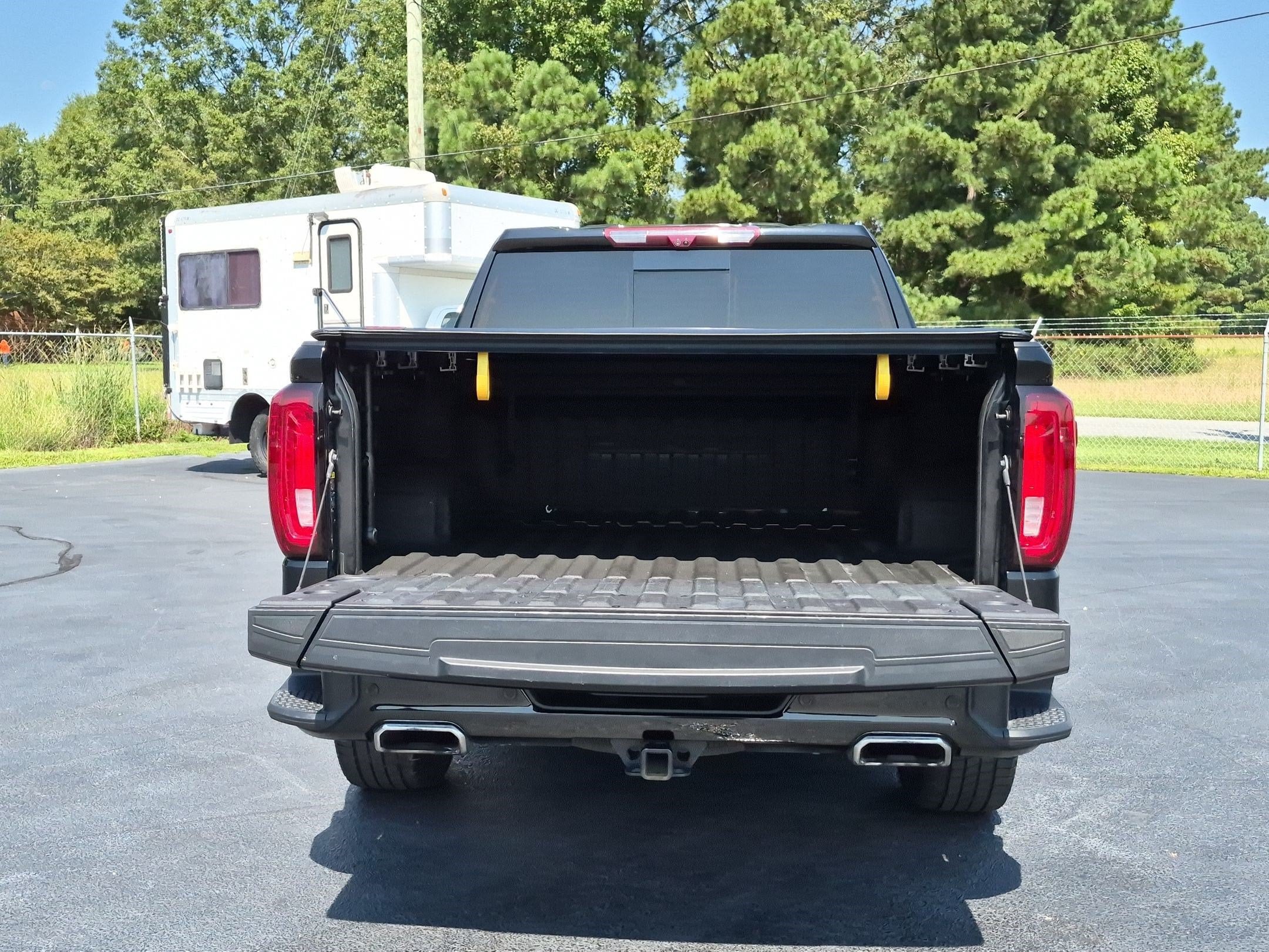 Used 2024 GMC Sierra 1500 Denali w/ Denali Reserve Package AWD/4WD image 33