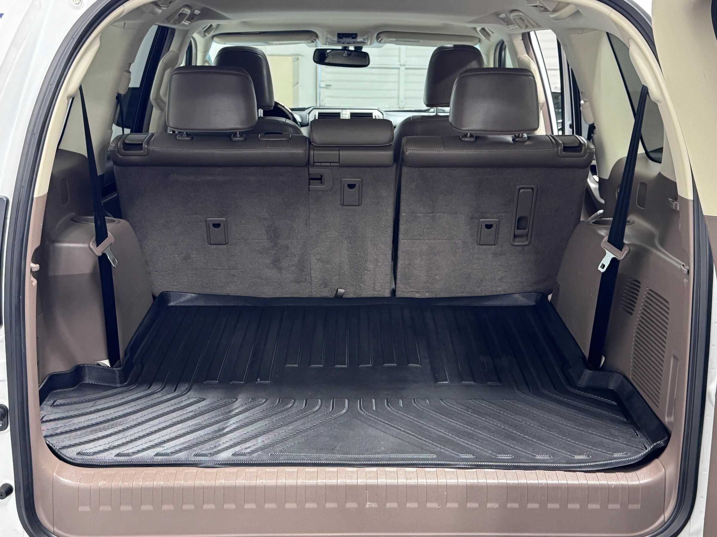 Used 2017 Lexus GX 460 AWD/4WD image 7