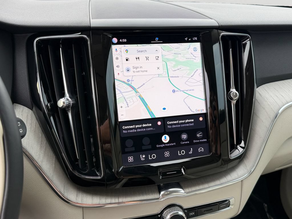 Certified 2024 Volvo XC60 B5 Plus w/ Climate Package AWD/4WD image 21