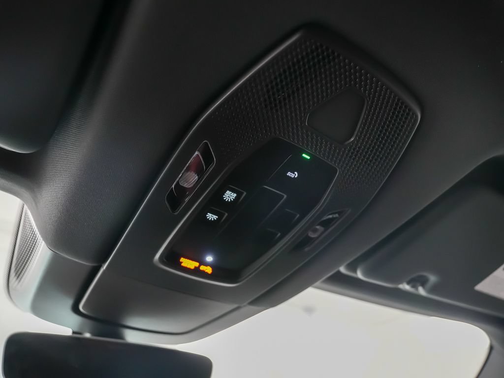 New 2026 Porsche Cayenne Electric AWD/4WD image 28