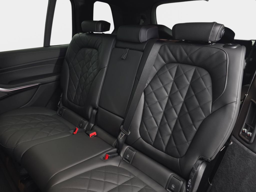New 2026 BMW X7 xDrive40i w/ M Sport Package image 15