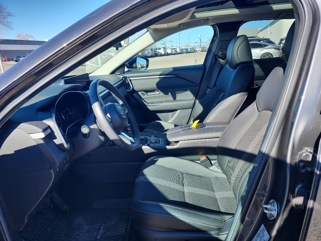 Used 2025 MAZDA CX-50 AWD 2.5 S w/ Weather Package image 14