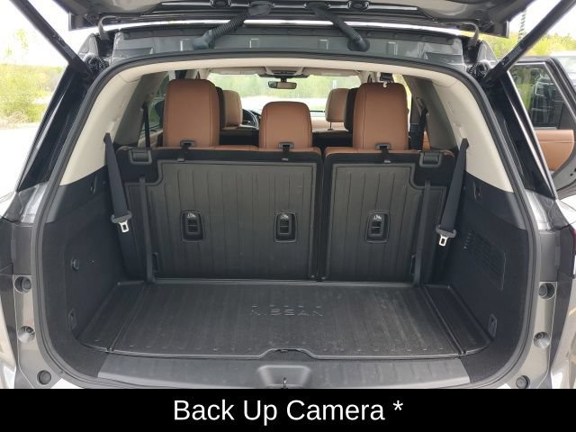 Certified 2023 Nissan Pathfinder Platinum w/ Cargo Package AWD/4WD image 19