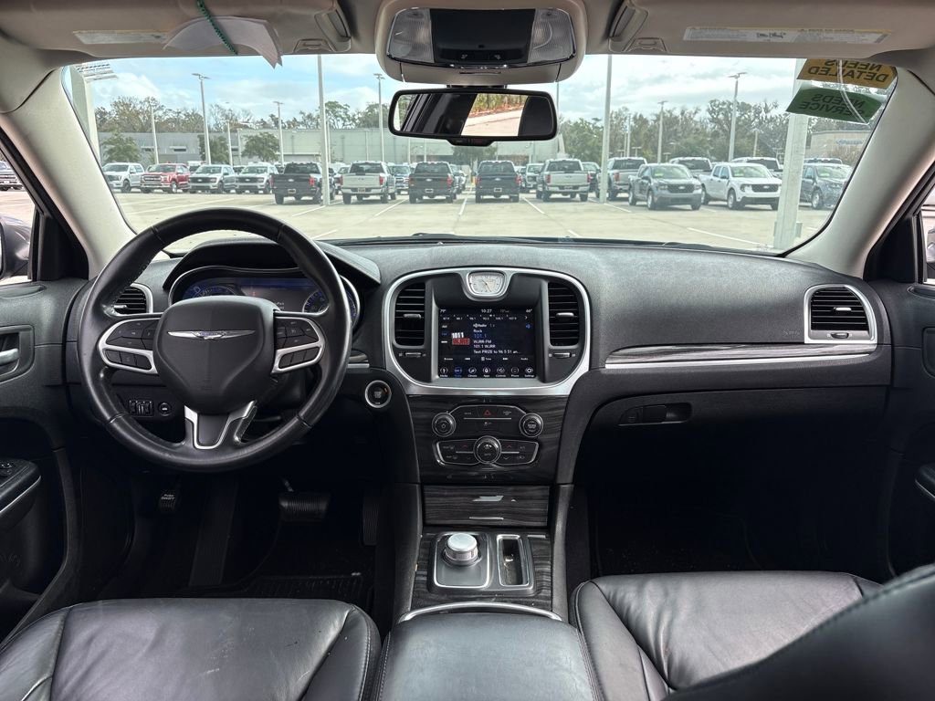 Used 2019 Chrysler 300 Touring L w/ Quick Order Package 22F image 8