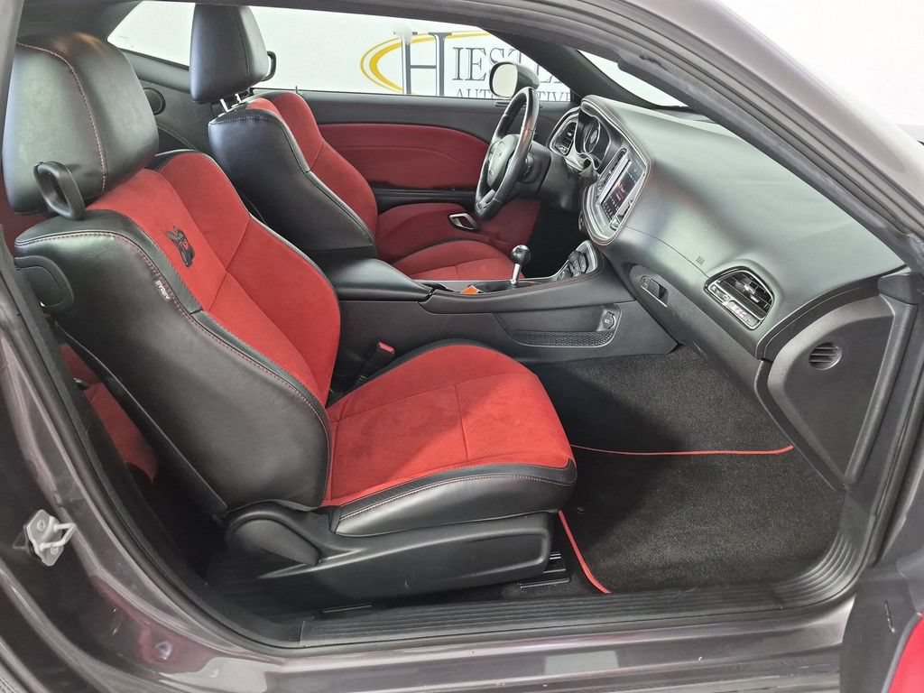 Used 2022 Dodge Challenger R/T Scat Pack w/ Dynamics Package RWD image 34