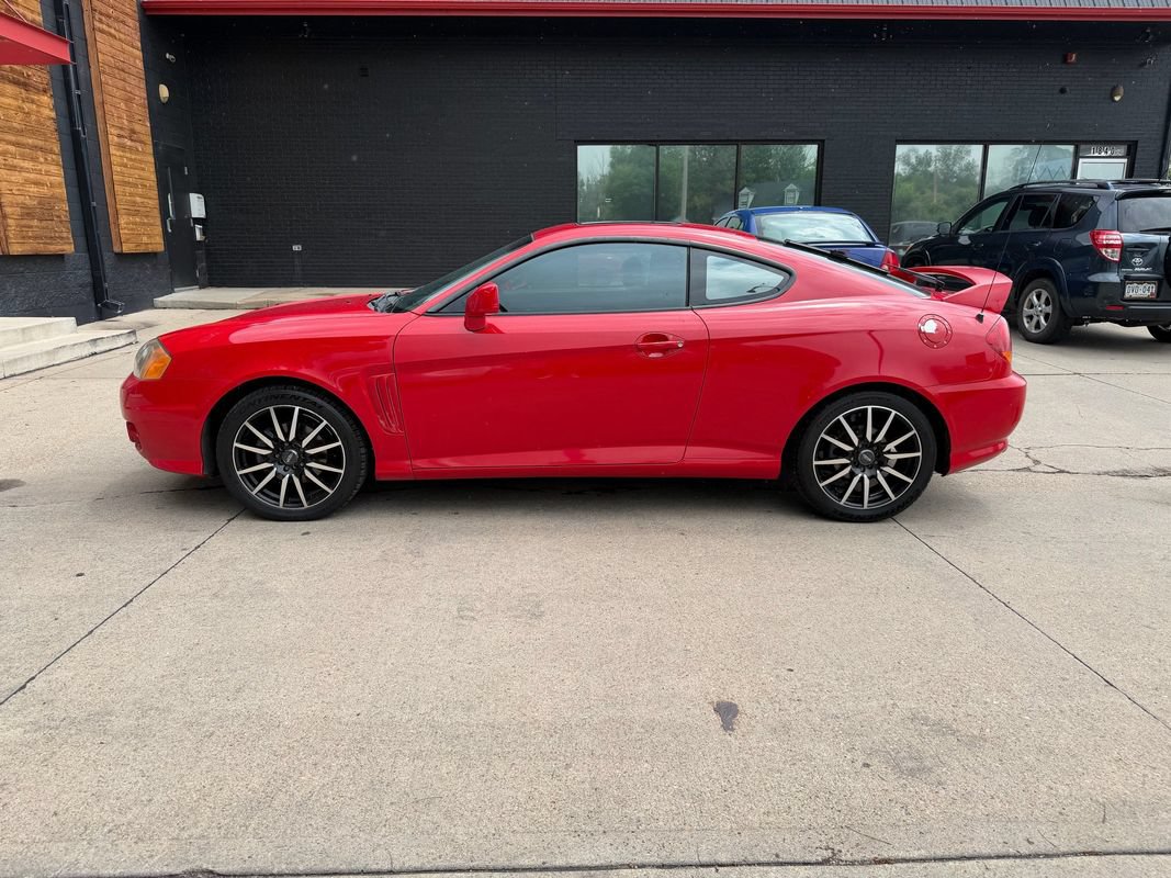 Used 2004 Hyundai Tiburon GT FWD image 13