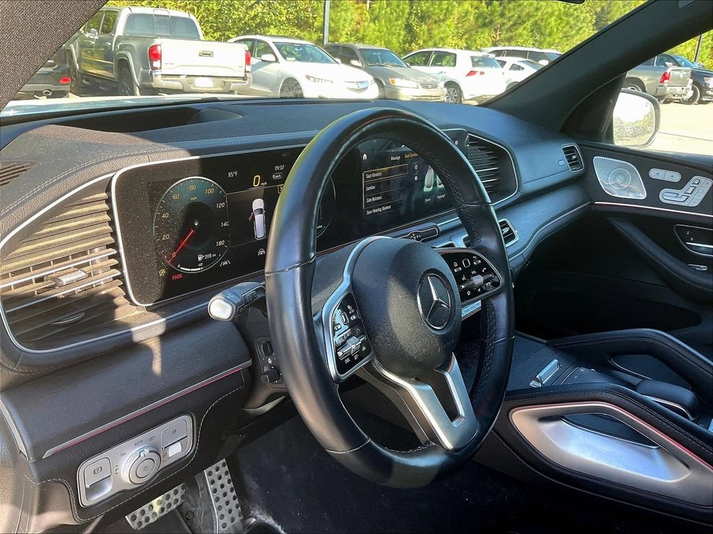 Used 2022 Mercedes-Benz GLS 580 4MATIC image 4