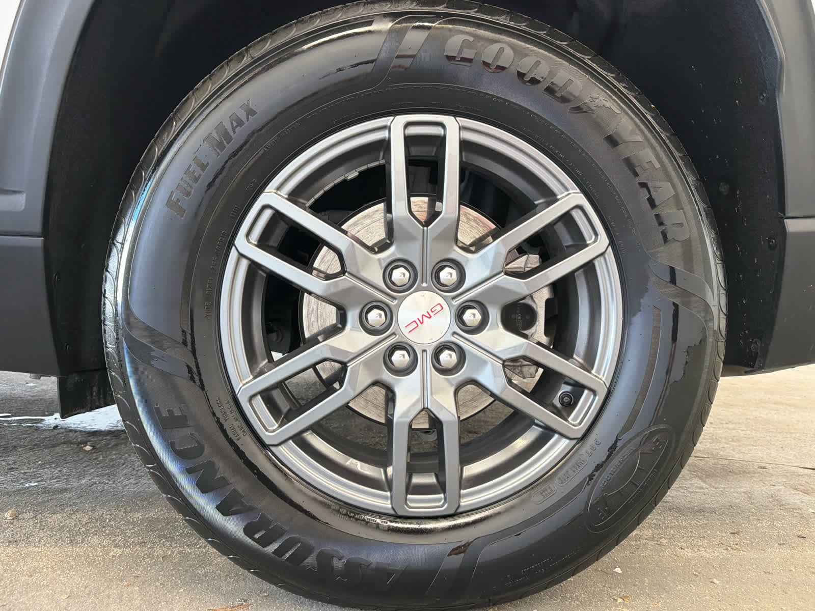 Used 2025 GMC Acadia Elevation FWD image 10