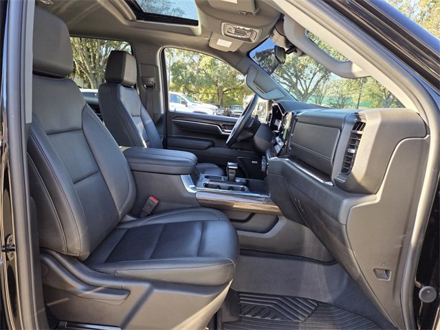 Used 2024 Chevrolet Silverado 1500 RST image 23