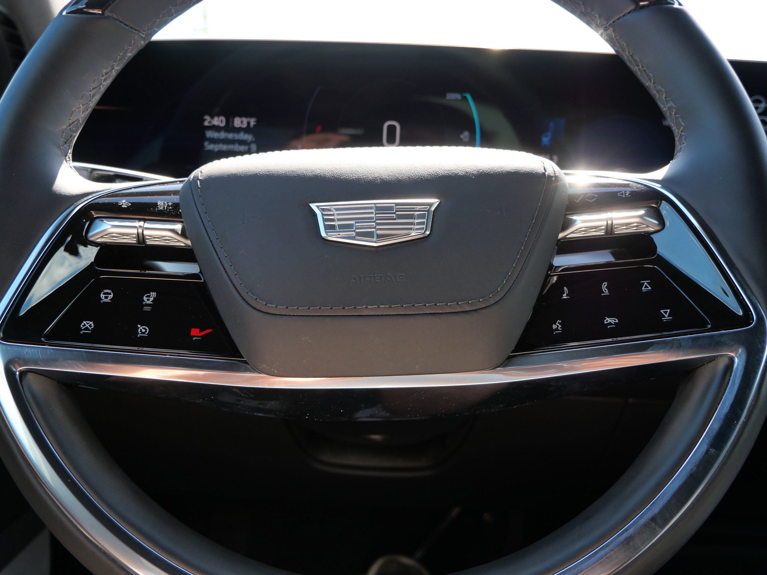 Certified 2026 Cadillac Vistiq Sport w/ LPO, Floor Liner Package AWD/4WD image 23