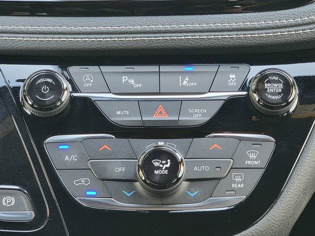Certified 2021 Chrysler Pacifica Touring-L w/ S Appearance Package AWD/4WD image 30