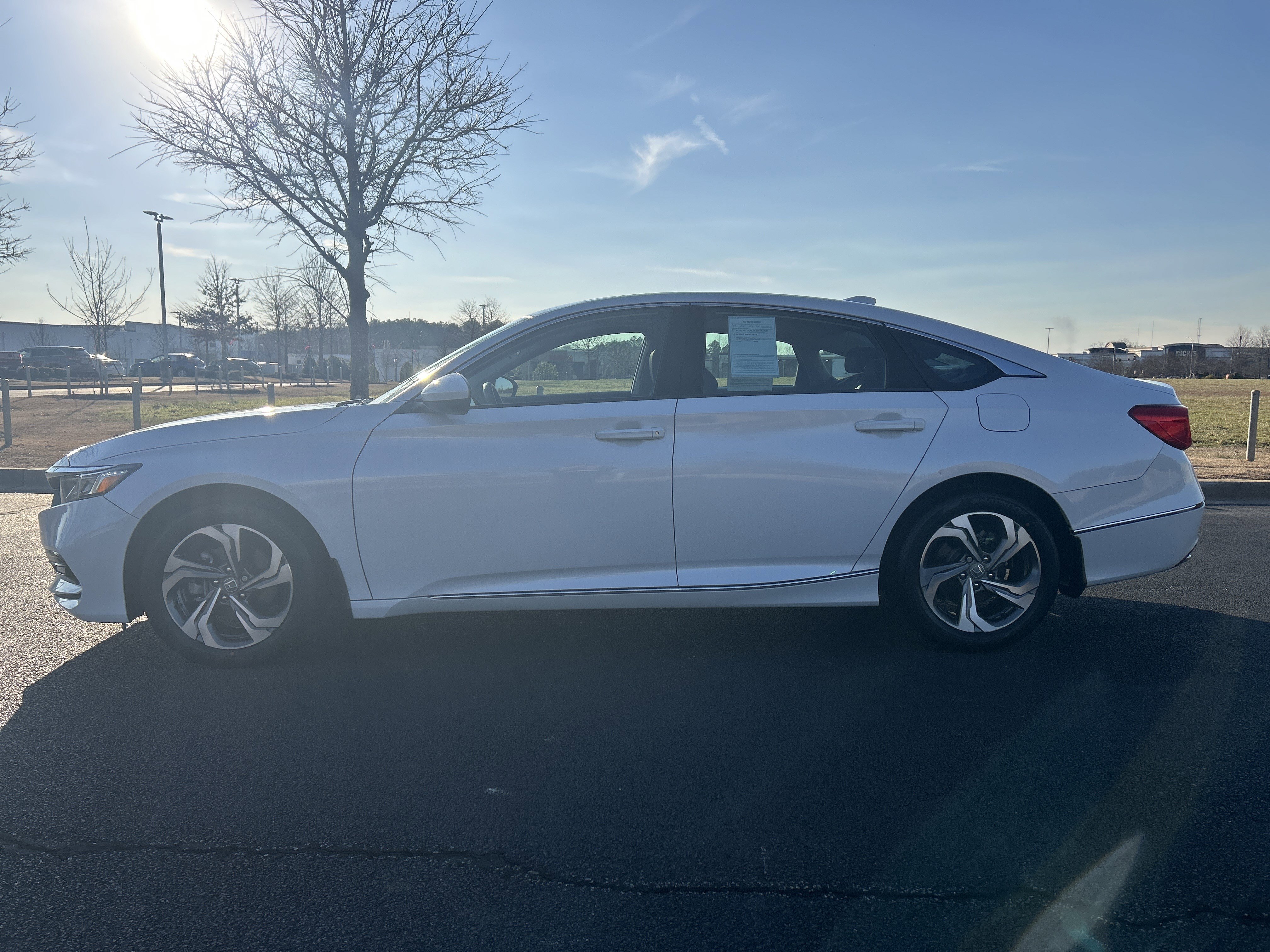 Certified 2018 Honda Accord EX image 6