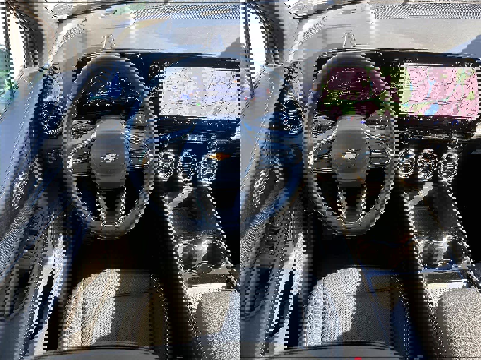 Used 2024 Chevrolet Blazer EV LT image 17