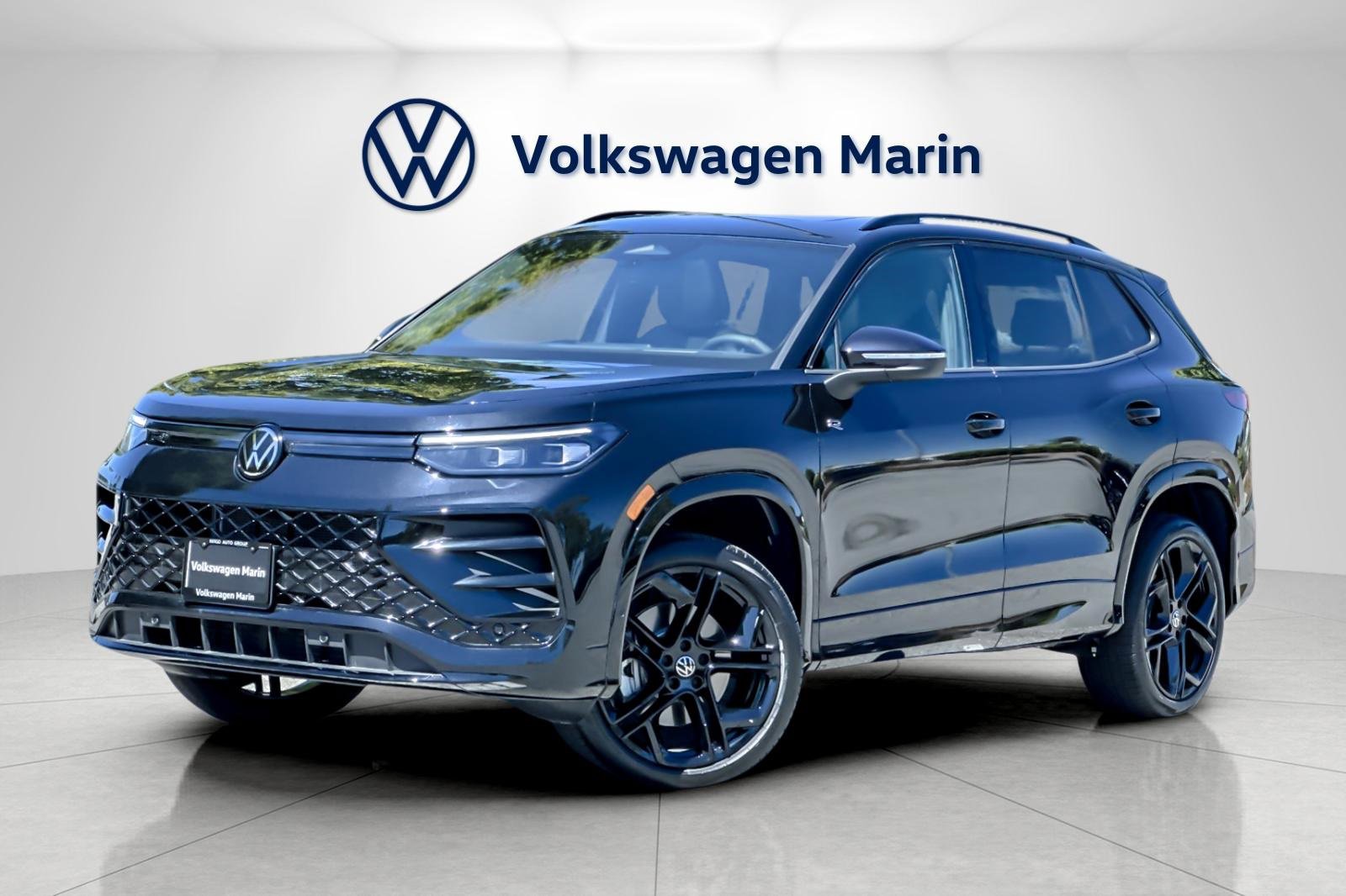 New 2025 Volkswagen Tiguan SE R-Line
