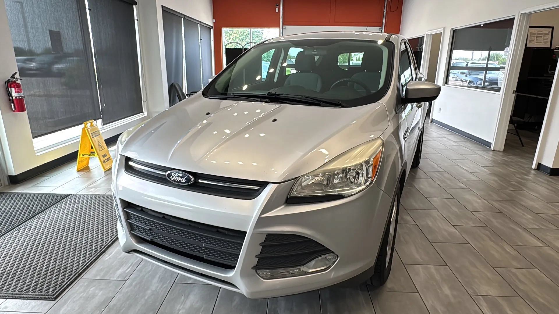 Used 2015 Ford Escape SE FWD image 7