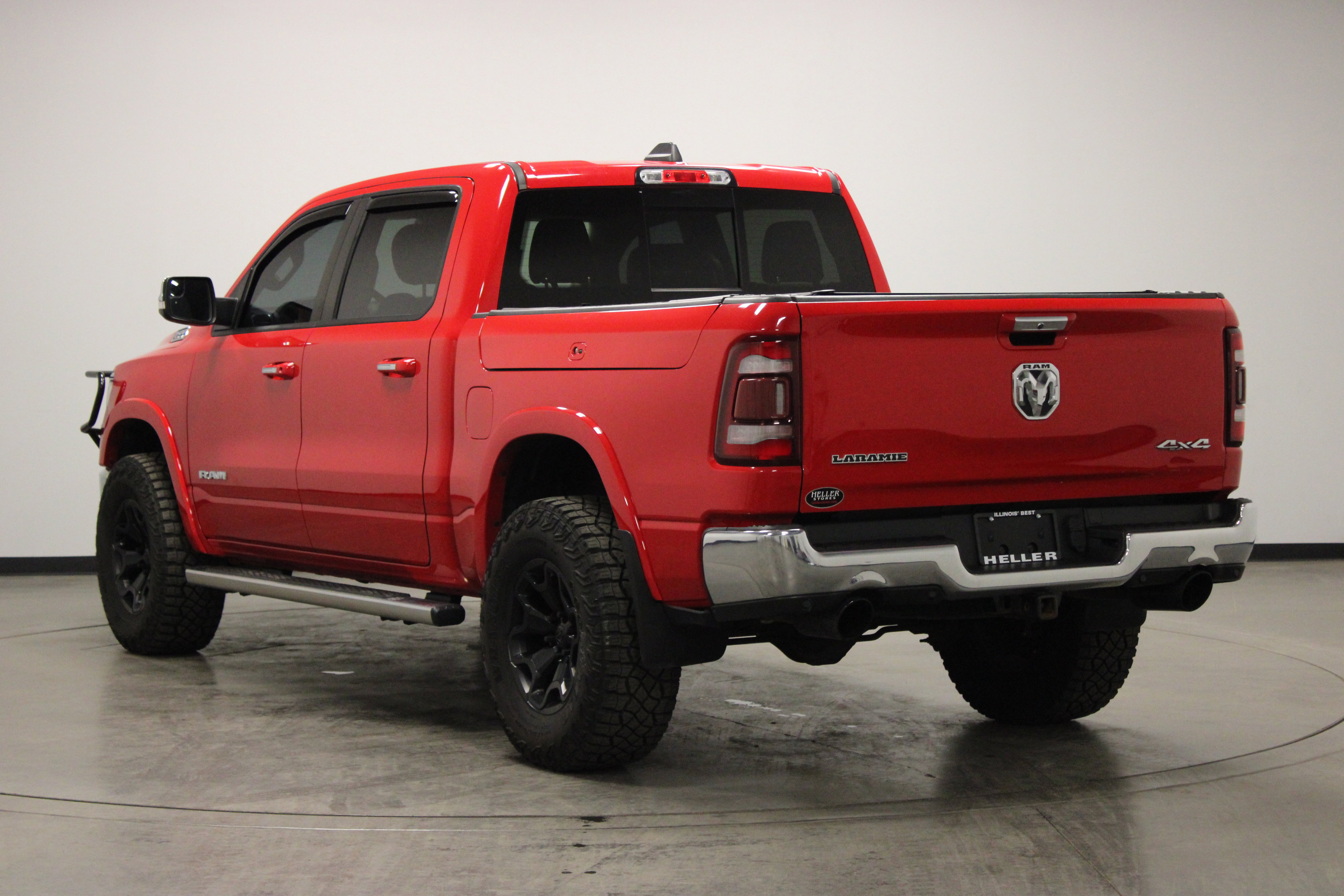 Used 2019 RAM 1500 Laramie image 6