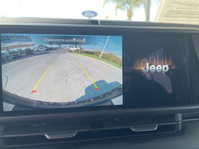 Used 2024 Jeep Wrangler Unlimited Rubicon 4xe image 14