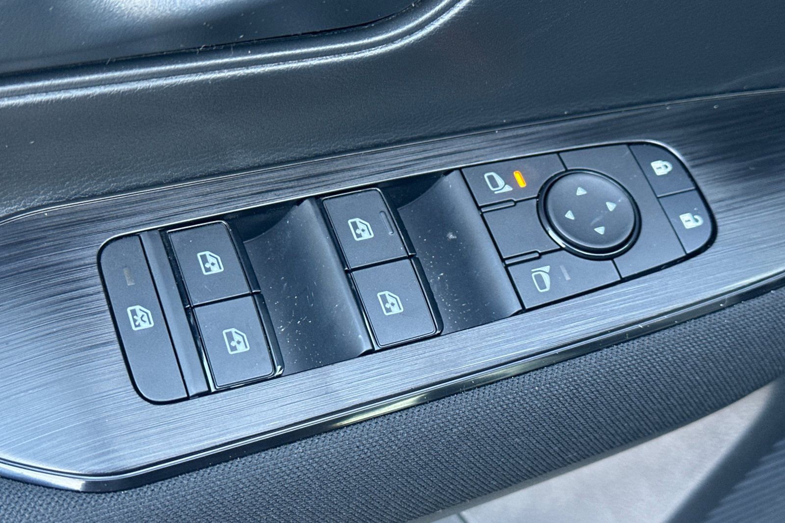 New 2026 Nissan Kicks S w/ Charging Package image 13