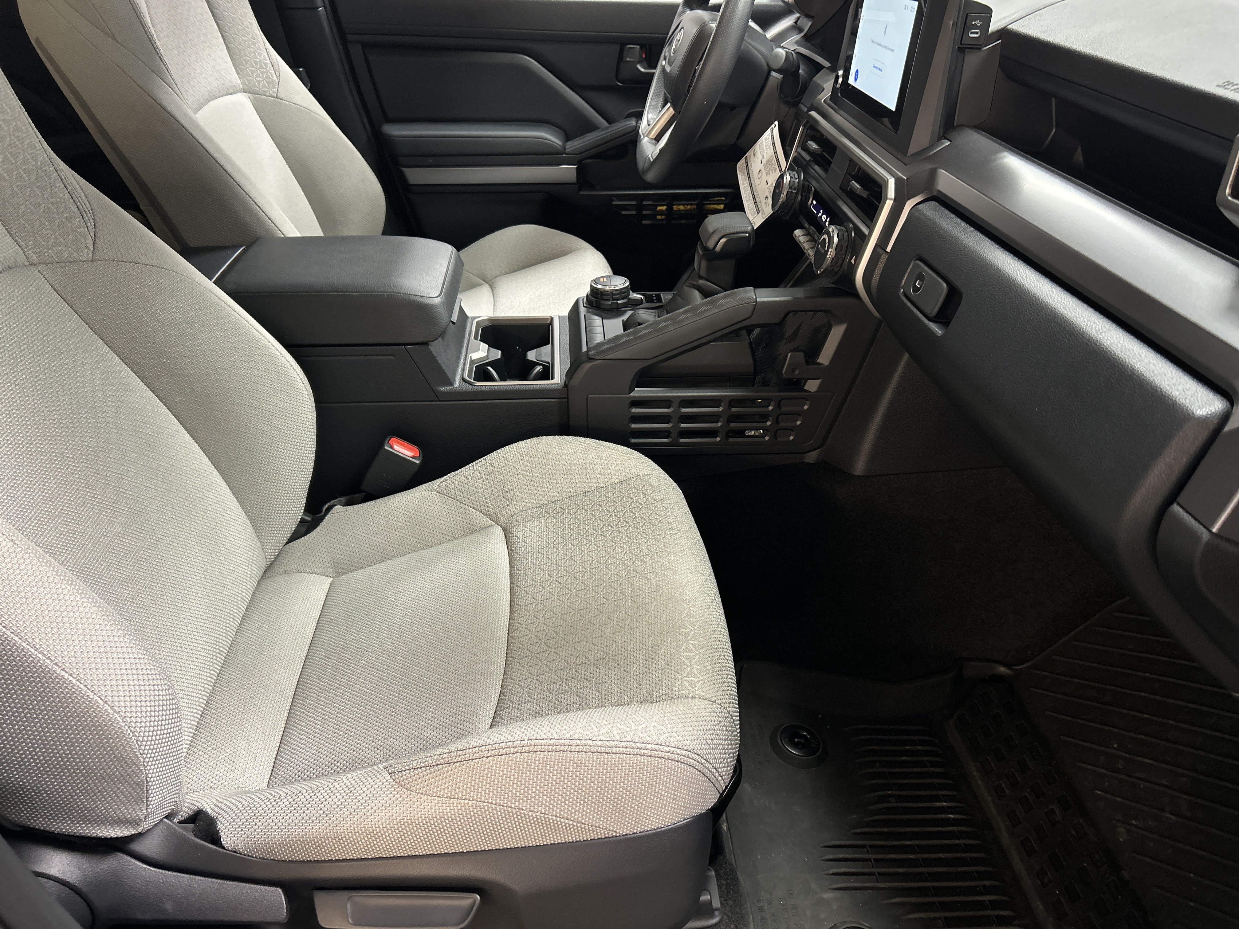 Used 2026 Toyota 4Runner SR5 AWD/4WD image 19