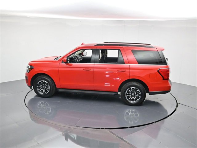 Used 2024 Ford Expedition XLT image 42