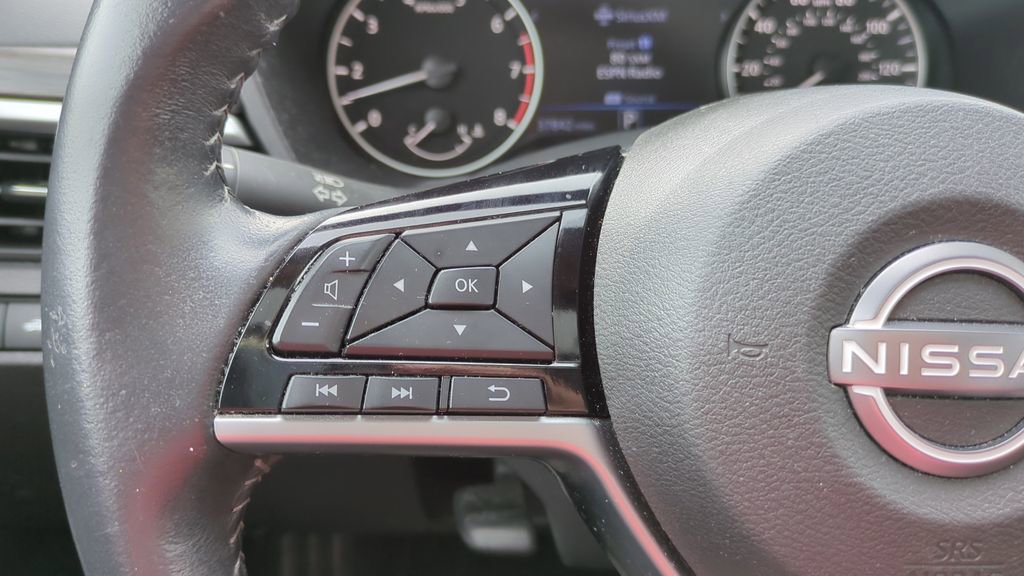 Used 2023 Nissan Altima 2.5 SV w/ SV Premium Package image 23