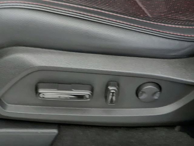 Used 2025 Honda Pilot Black Edition image 13