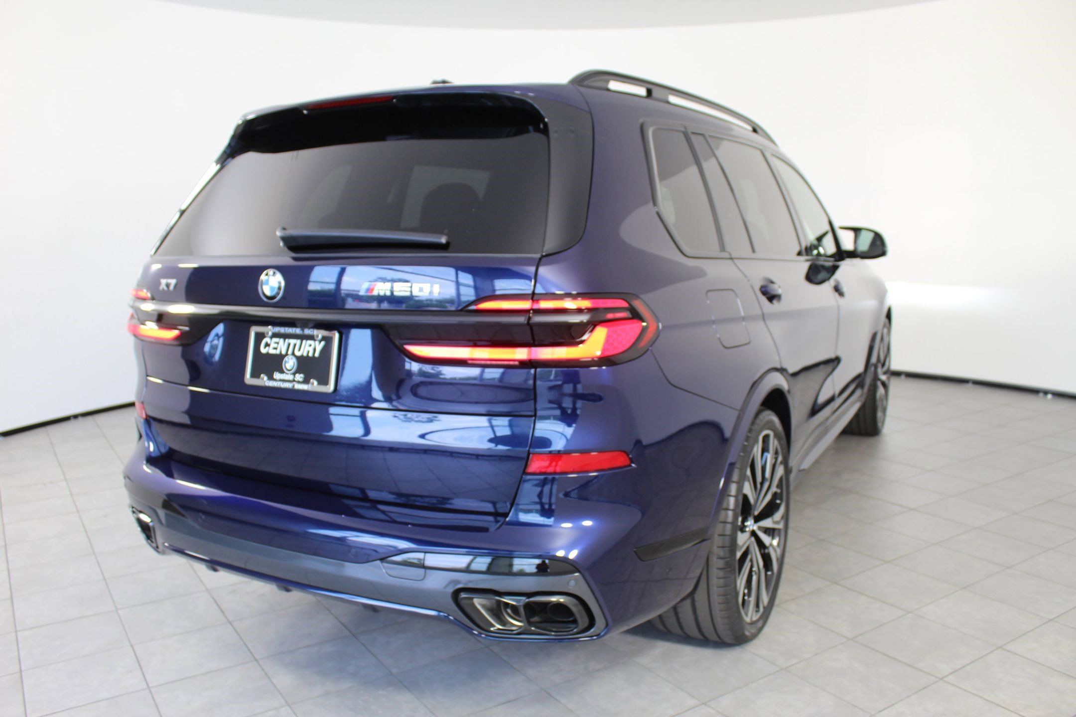 New 2026 BMW X7 M60i image 8
