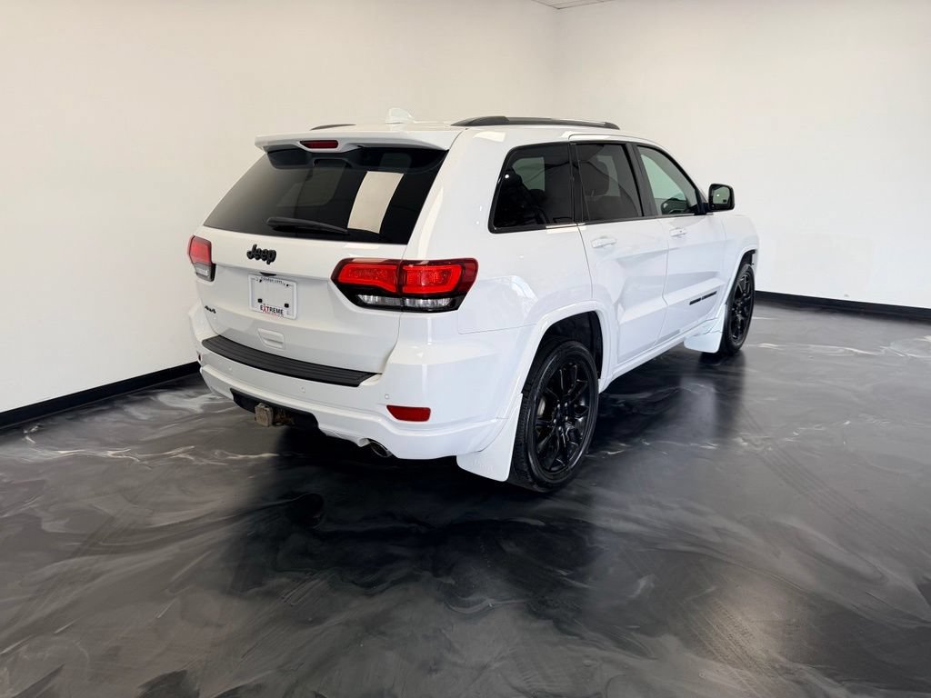 Used 2020 Jeep Grand Cherokee Altitude AWD/4WD image 22