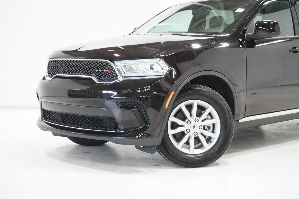 Certified 2024 Dodge Durango SXT w/ 3rd Row Seating Group image 2