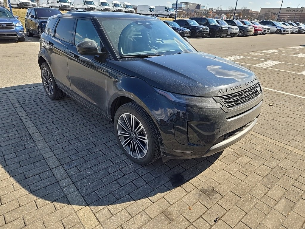 Used 2025 Land Rover Range Rover Evoque S image 3