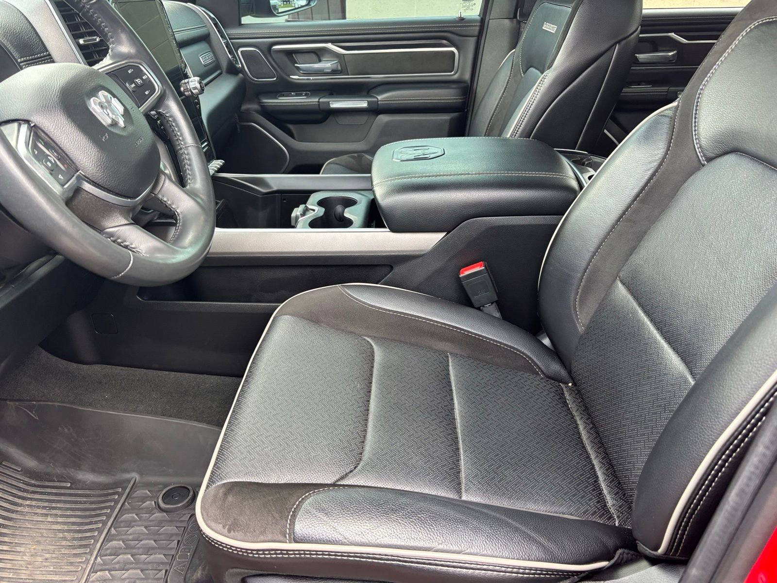 Used 2023 RAM 1500 Laramie AWD/4WD image 9