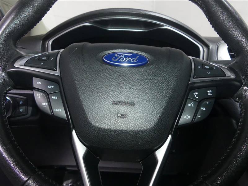 Used 2017 Ford Fusion SE w/ Equipment Group 201A FWD image 30