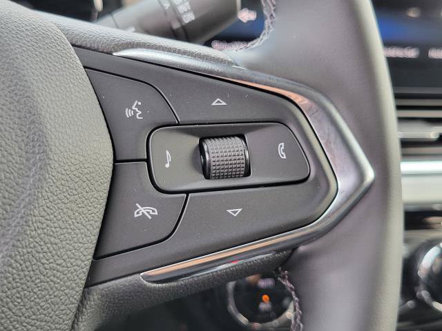 New 2026 Chevrolet Trax LT w/ LT Convenience Package FWD image 17