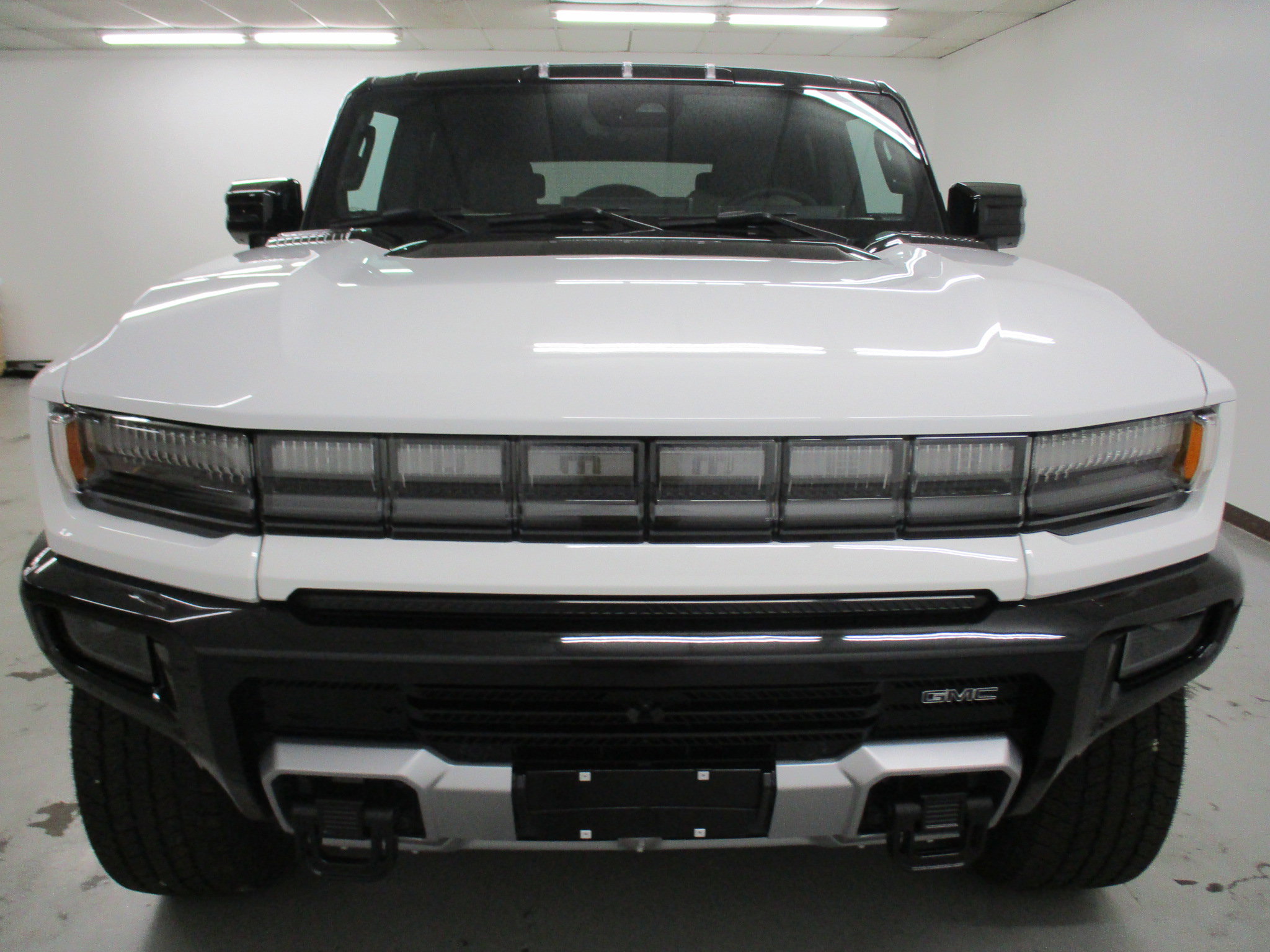 New 2026 GMC Hummer EV SUV image 2