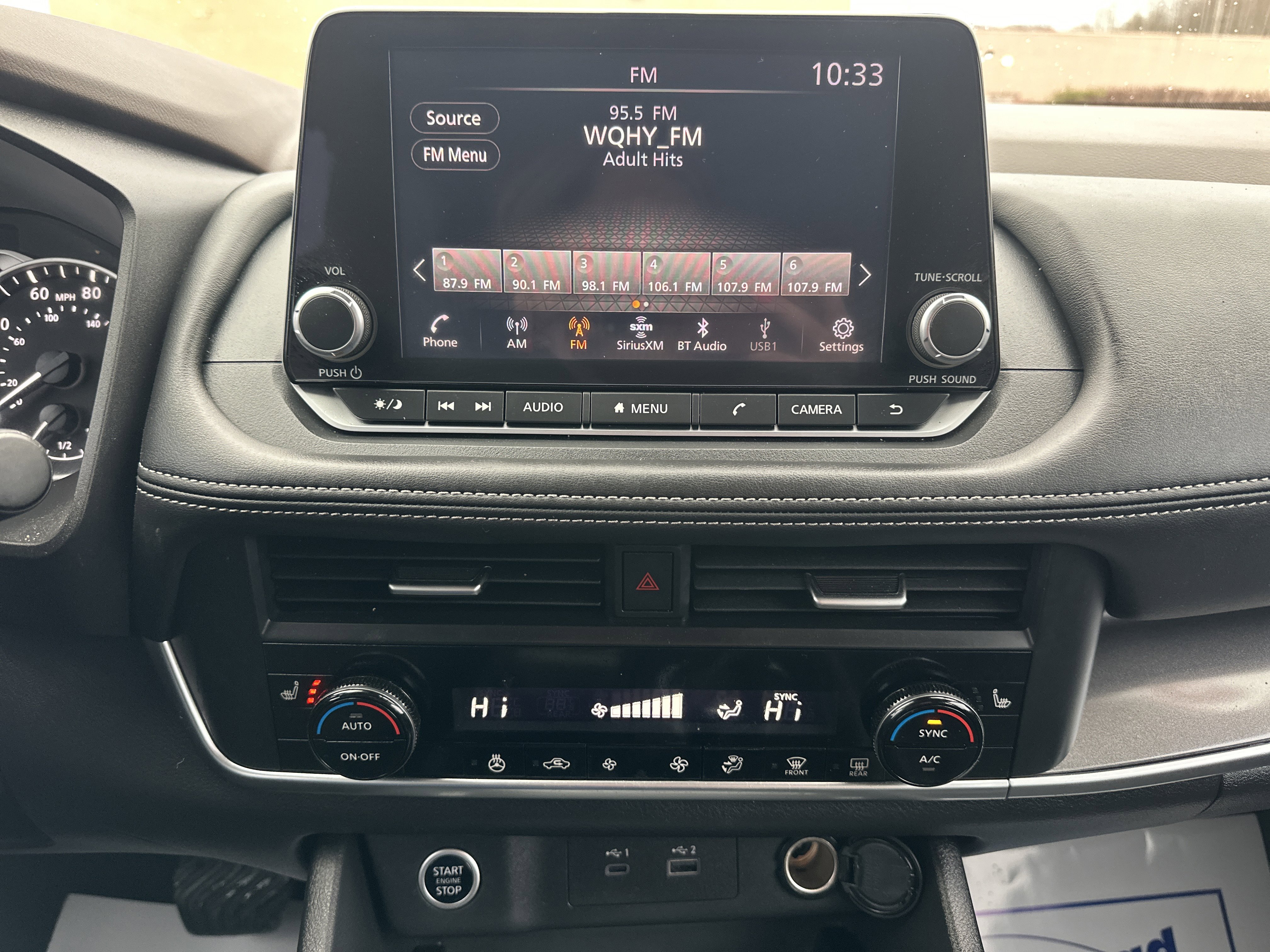 Used 2023 Nissan Rogue SV w/ SV Premium B Package image 14