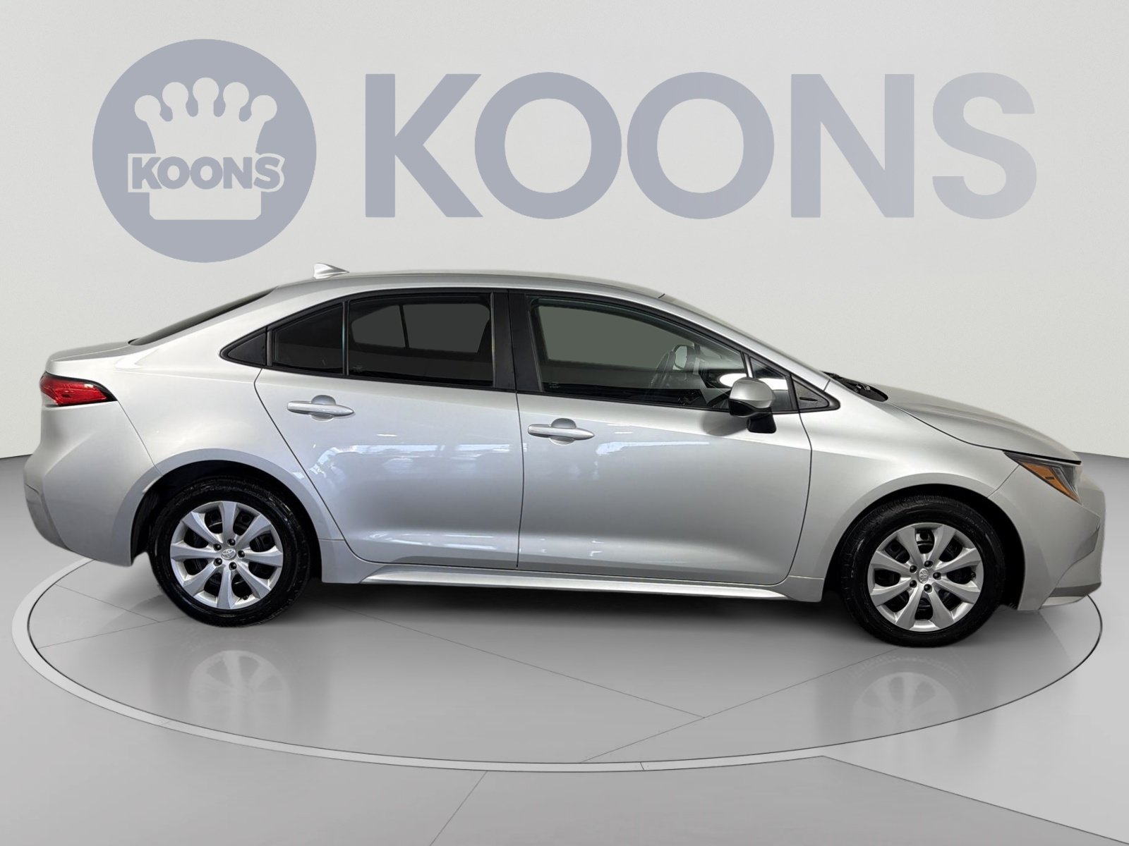 Used 2023 Toyota Corolla LE FWD image 8