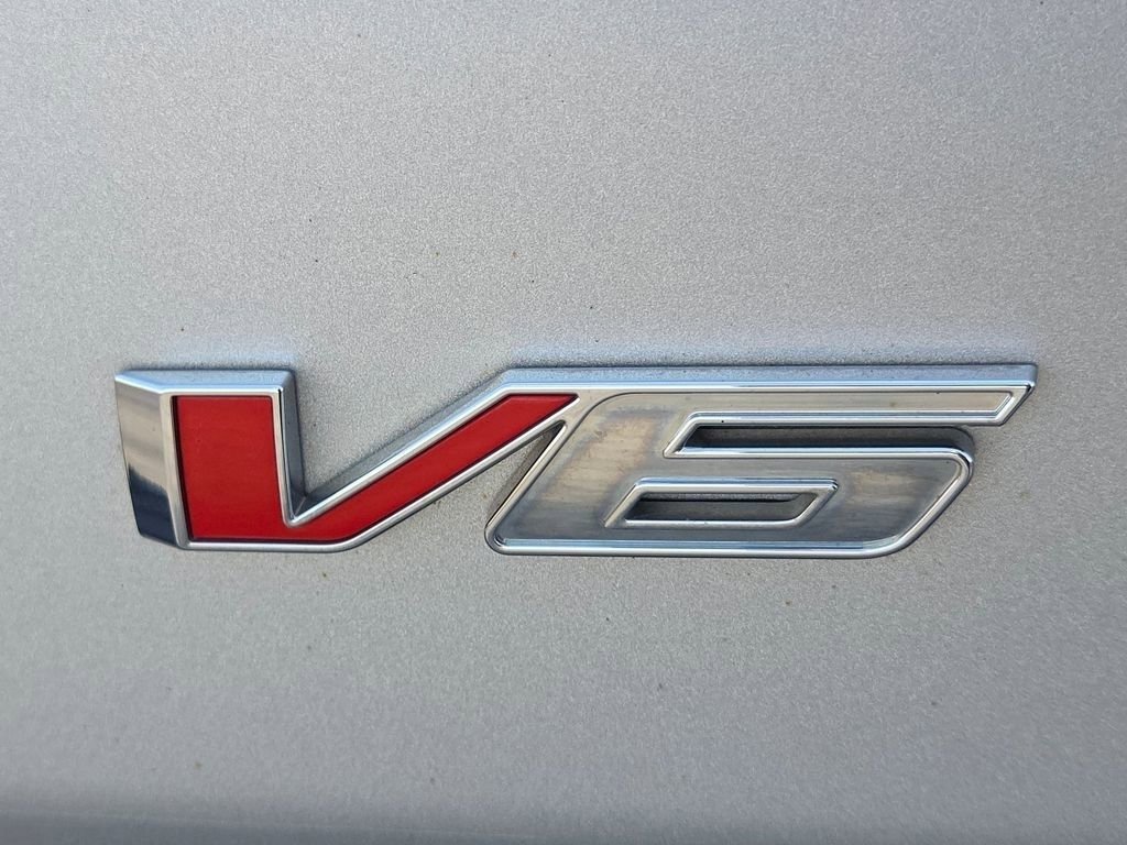 Used 2018 GMC Canyon SLT w/ Trailering Package image 28