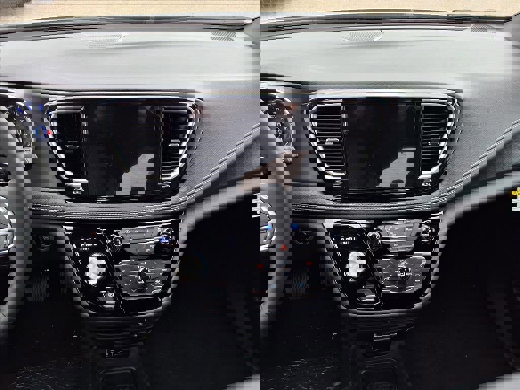 New 2026 Chrysler Pacifica Select image 22